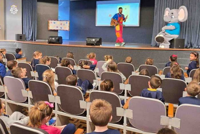 Feira do Livro do Colégio Madre Imilda recebe autores nacionais