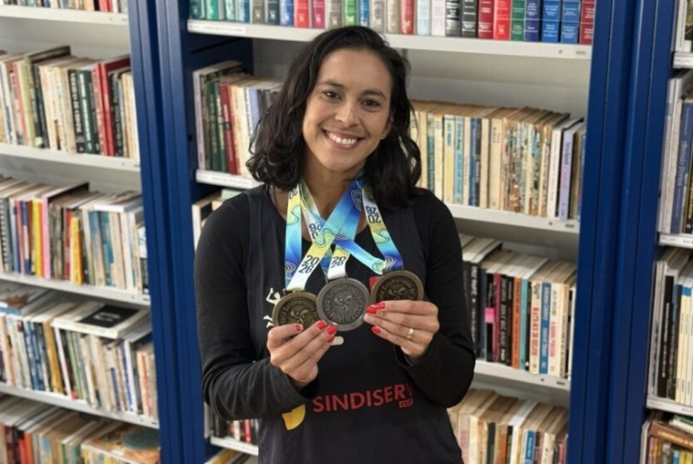 Atleta patrocinada pelo Sindiserv vence Torneio internacional de vôlei master