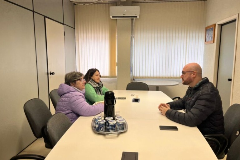Pagamento da folha de junho e IPAM são tema de reunião entre Sindiserv e Prefeitura