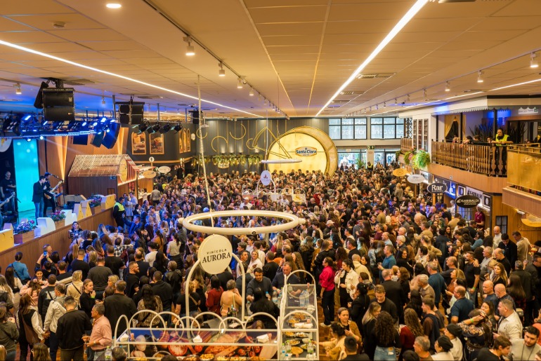 FestiQueijo mantém ritmo intenso com shows, gastronomia e atrações neste fim de semana