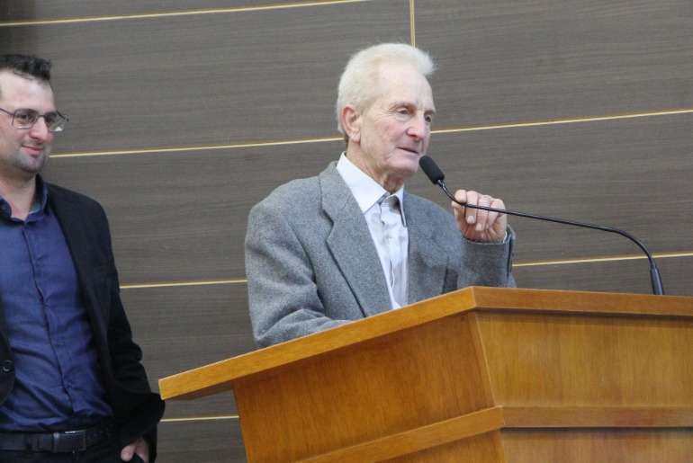 "Uma vida cultivando histórias: Valcir Cignachi recebe homenagem como Agricultor Destaque 2026"