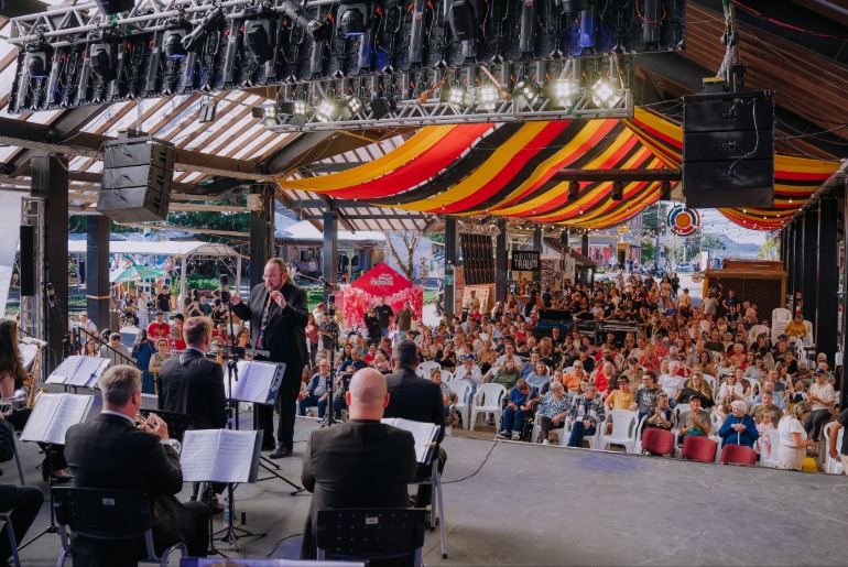 Festival Internacional de Folclore e férias de inverno aquecem turismo em Nova Petrópolis