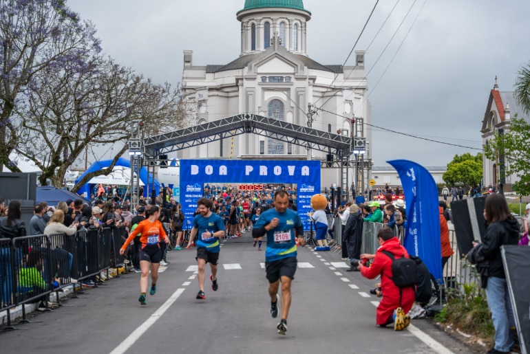 Meia Maratona Caravaggio impulsiona esporte e turismo em Farroupilha
