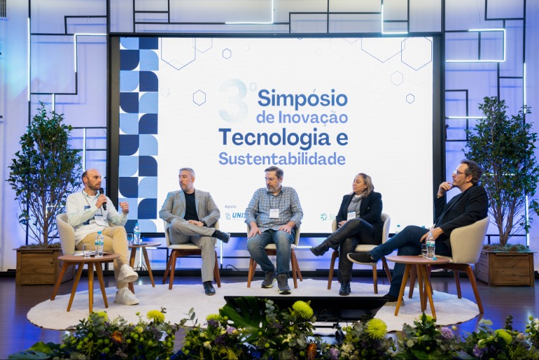 Simplás promove debate sobre como inovação e economia circular estão transformando indústria do plástico