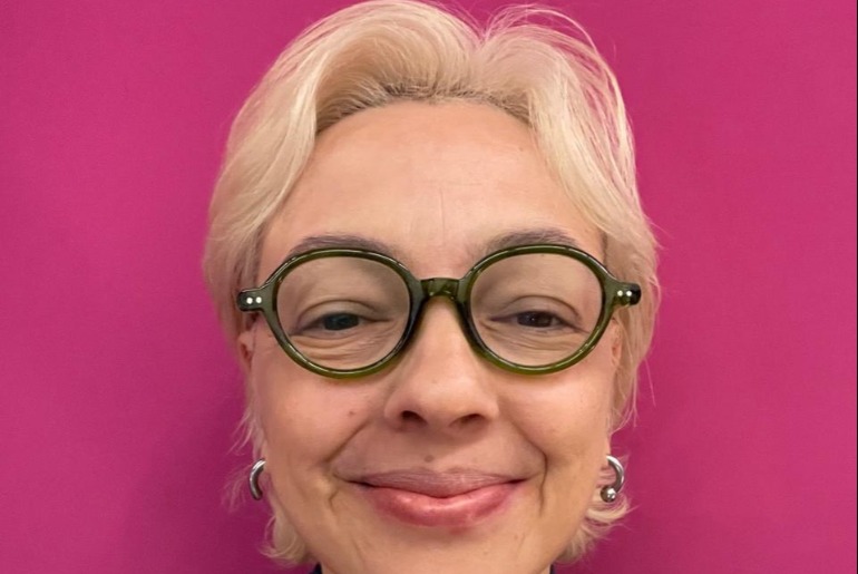 Escritora Natalia Borges Polesso participa de bate-papo na ONG Construindo Igualdade