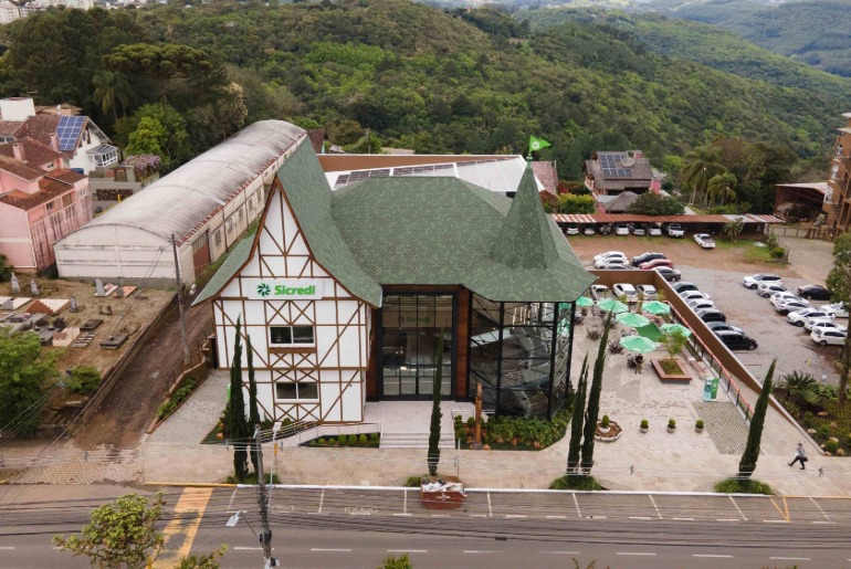 Sicredi Pioneira atinge R$ 7 bilhões na carteira de crédito